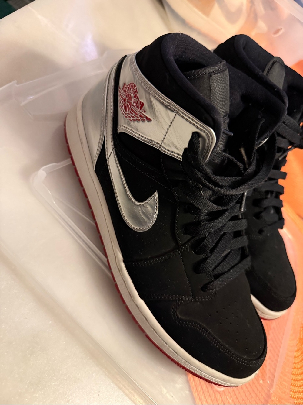 Nike Black White Silver Red Air Jordan 1 Mid Sneakers